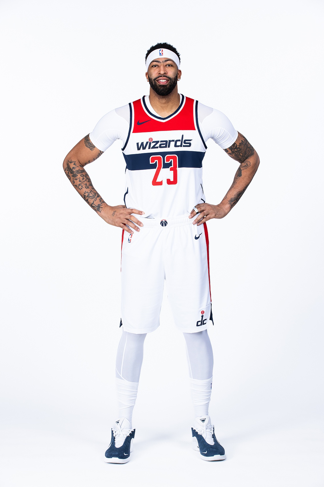 浓眉：我很喜欢队里的年轻球员 下季我们很难再是联盟最差之一了