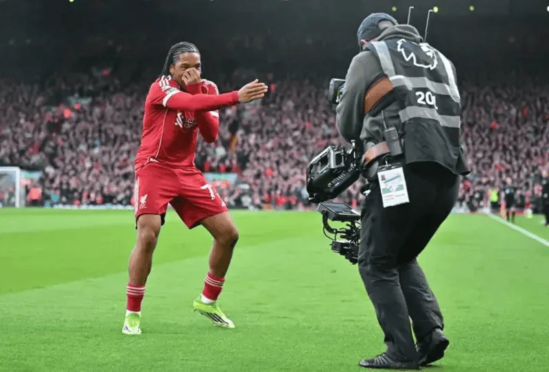 kaiyun-首开纪录！17岁的恩古莫哈更新Ins：胜利的感觉！